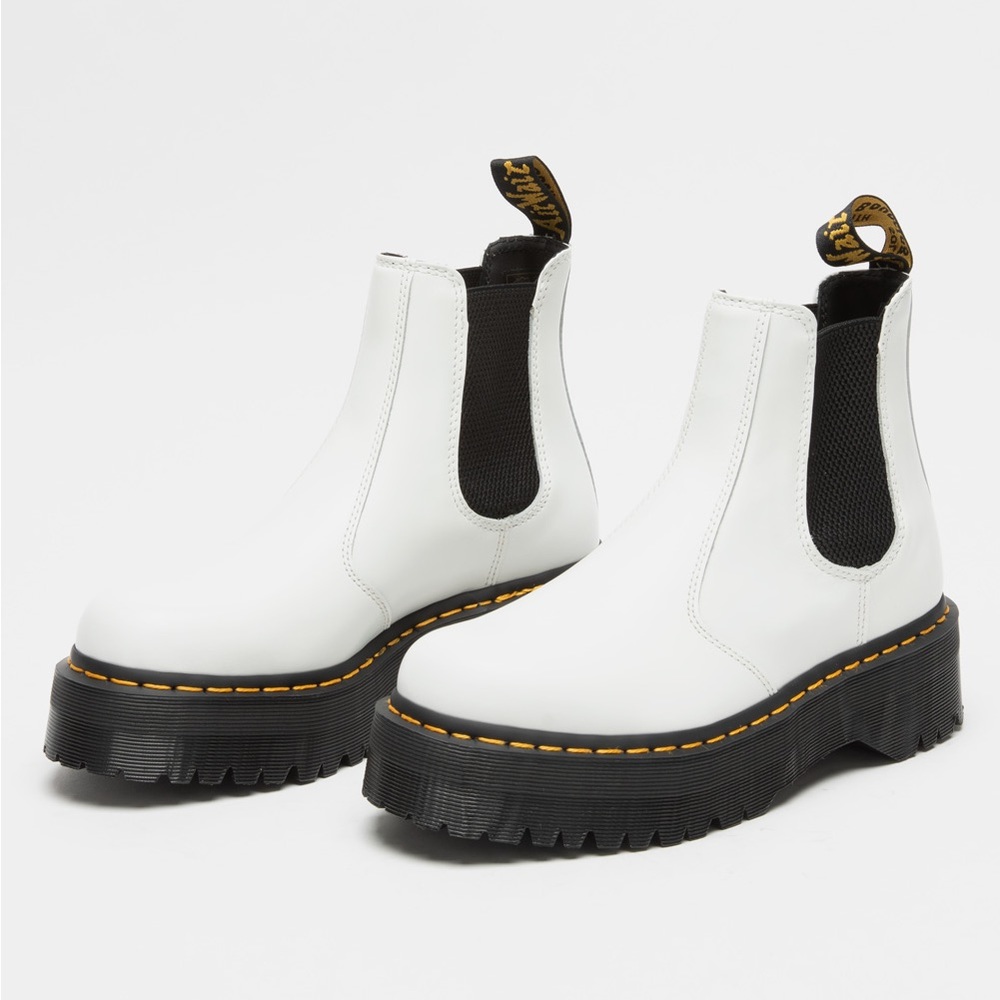 Dr Martens white platform chelsea boot size W9